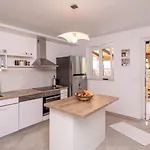 None Kate By Guide * דוברובניק