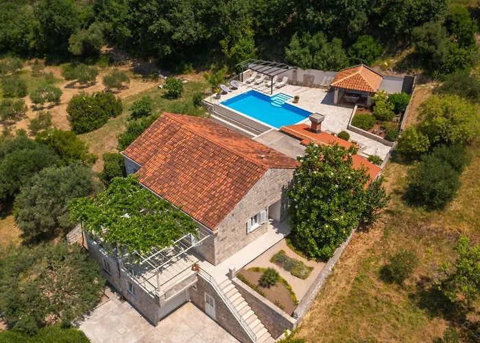 None Kate By Guide Villa *